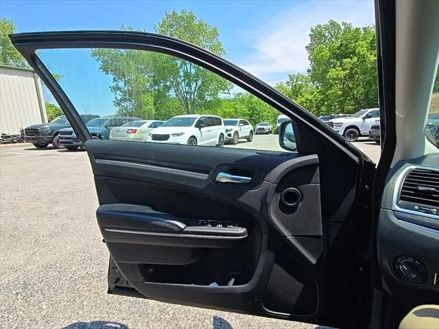 2021 Chrysler 300 Touring L AWD