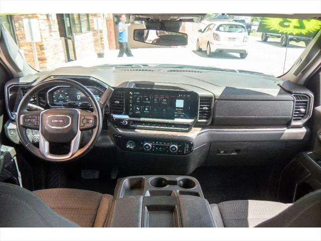 2023 GMC Sierra 1500 4WD Crew Cab Short Box Elevation with 3VL