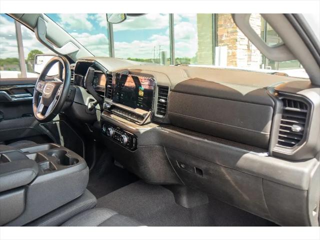 2023 GMC Sierra 1500 4WD Crew Cab Short Box Elevation with 3VL