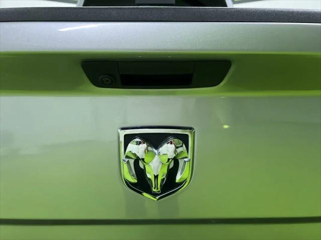 2019 Ram 1500 Classic SLT Crew Cab 4x4 6'4" Box
