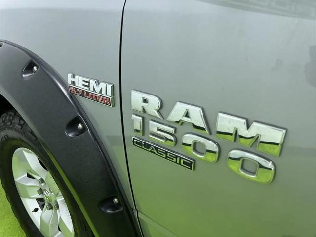 2019 Ram 1500 Classic SLT Crew Cab 4x4 6'4" Box