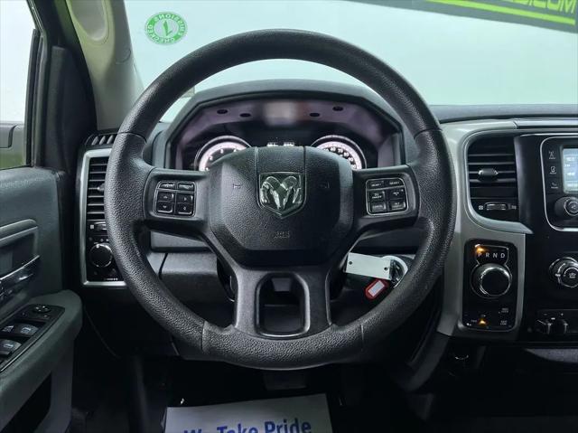 2019 Ram 1500 Classic SLT Crew Cab 4x4 6'4" Box