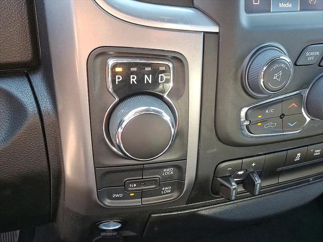 2024 Ram 1500 Classic Warlock Crew Cab 4x4 5'7" Box