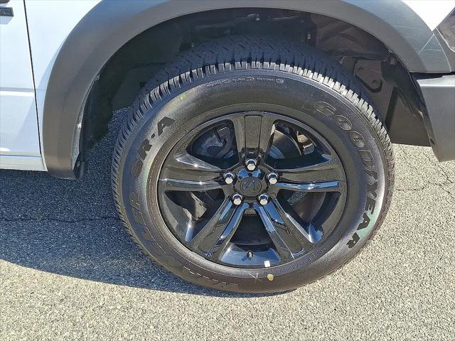 2024 Ram 1500 Classic Warlock Crew Cab 4x4 5'7" Box