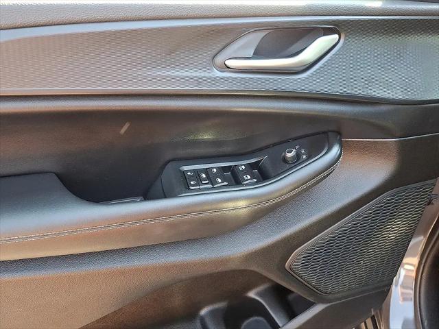 2023 Jeep Grand Cherokee Laredo 4x4
