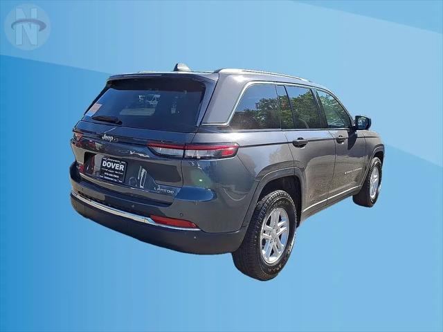 2023 Jeep Grand Cherokee Laredo 4x4