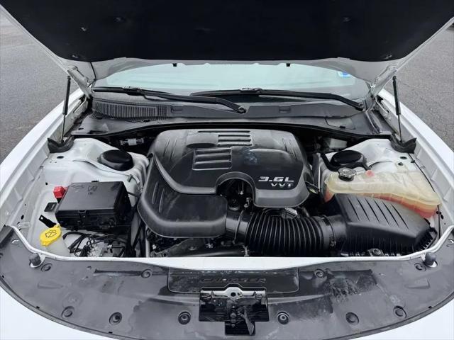 2020 Dodge Charger SXT RWD