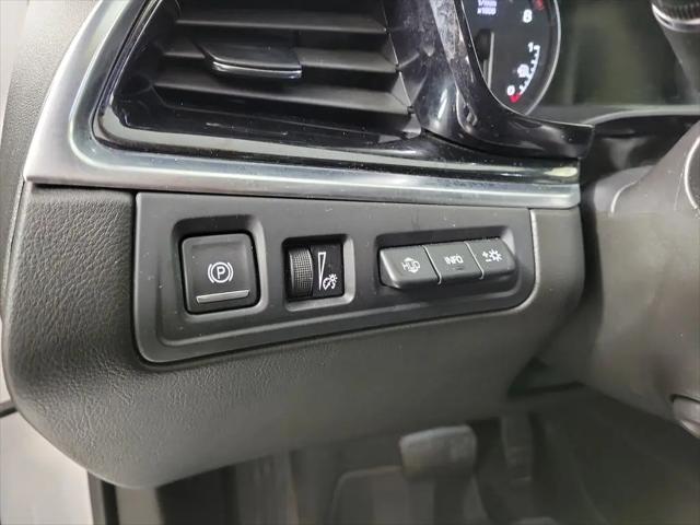 2023 Cadillac XT6 FWD Premium Luxury