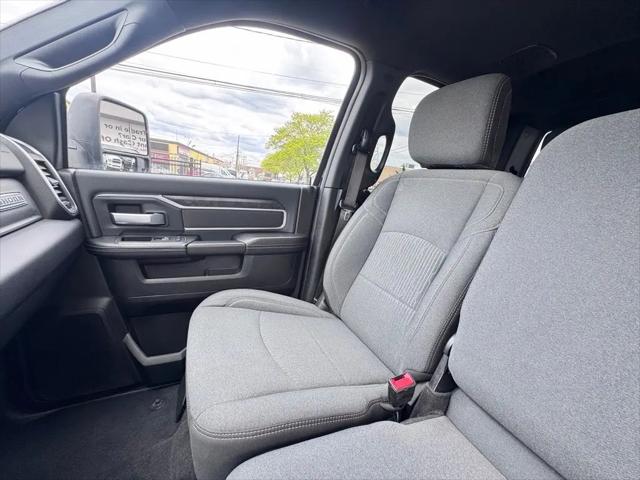 2024 Ram 2500 Big Horn Crew Cab 4x4 6'4" Box