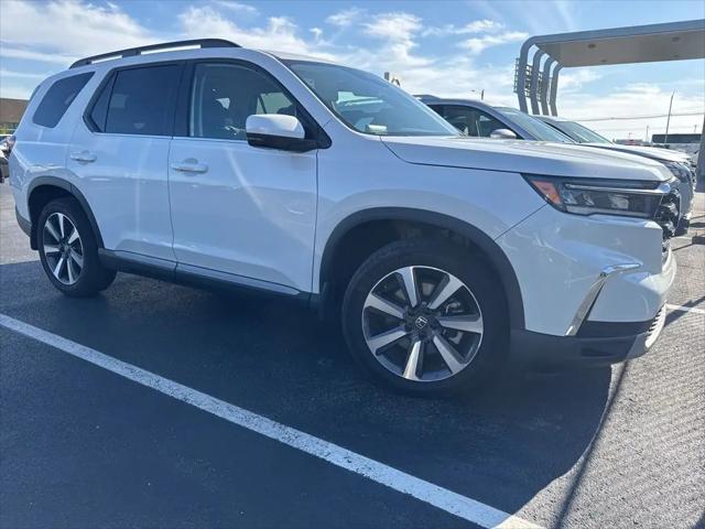2023 Honda Pilot 2WD Touring