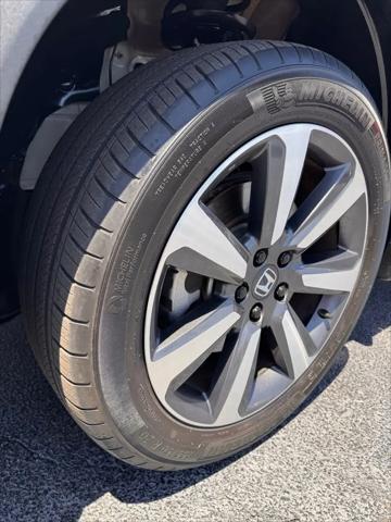 2023 Honda Pilot 2WD Touring