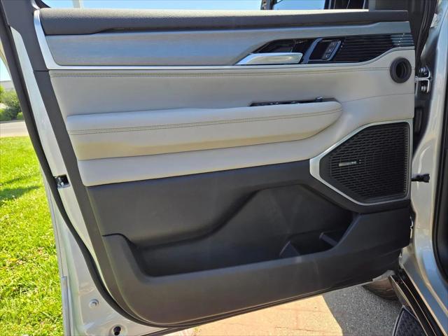 2026 Jeep Grand Wagoneer L 4x4