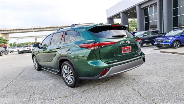 2025 Toyota Highlander Platinum