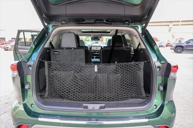 2025 Toyota Highlander Platinum