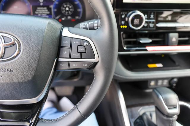 2025 Toyota Highlander Platinum