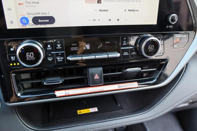 2025 Toyota Highlander Platinum