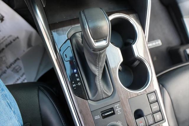 2025 Toyota Highlander Platinum