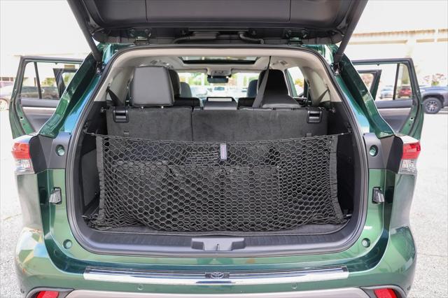 2025 Toyota Highlander Platinum