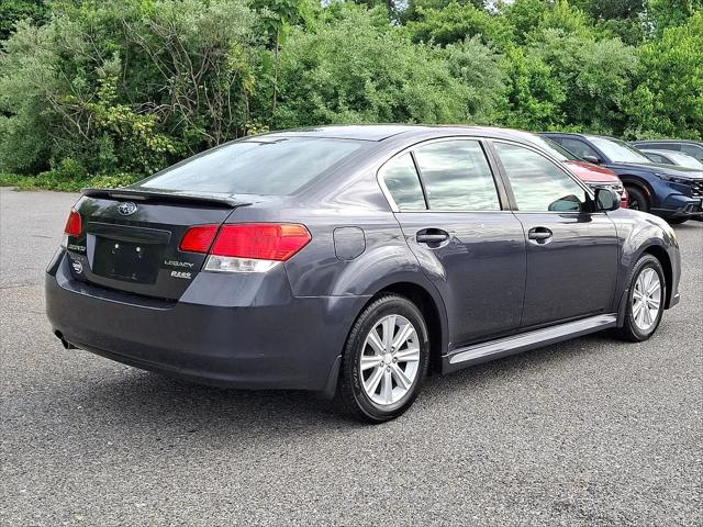 2010 Subaru Legacy 2.5i Premium