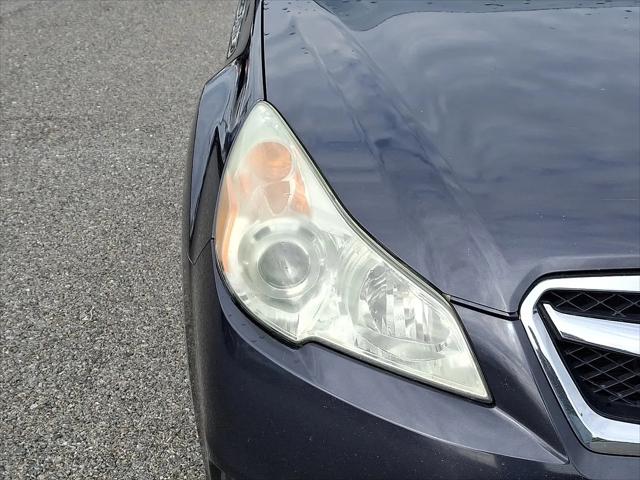 2010 Subaru Legacy 2.5i Premium