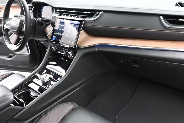 2023 Jeep Grand Cherokee L Summit 4x4