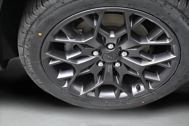 2023 Jeep Grand Cherokee L Summit 4x4