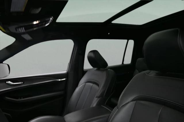 2023 Jeep Grand Cherokee L Overland 4x4