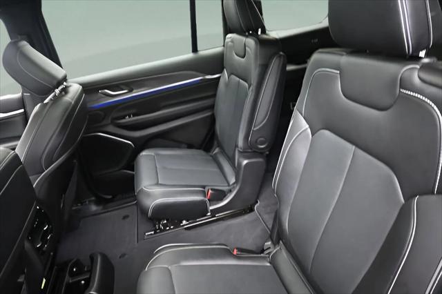 2023 Jeep Grand Cherokee L Overland 4x4