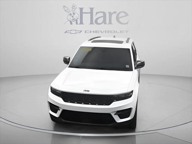 2023 Jeep Grand Cherokee Altitude 4x4