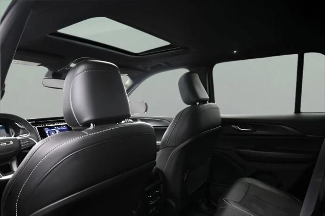 2023 Jeep Grand Cherokee Altitude 4x4