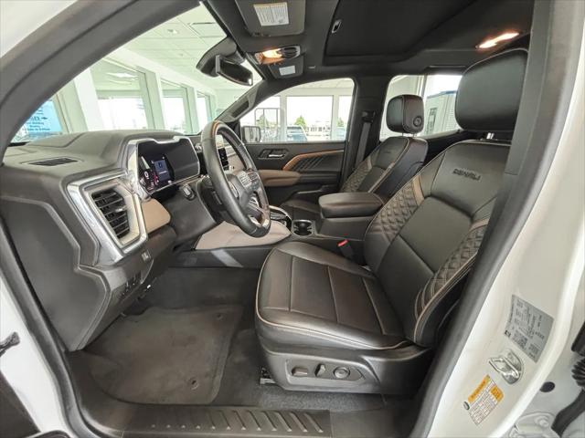 2023 GMC Canyon 4WD Crew Cab Short Box Denali