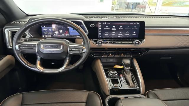 2023 GMC Canyon 4WD Crew Cab Short Box Denali