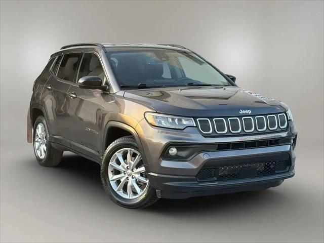 2022 Jeep Compass Latitude Lux 4x4