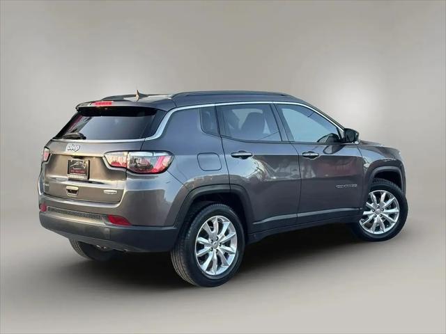 2022 Jeep Compass Latitude Lux 4x4