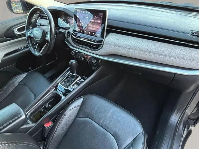 2022 Jeep Compass Latitude Lux 4x4