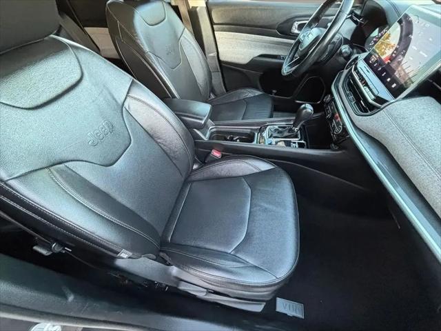 2022 Jeep Compass Latitude Lux 4x4