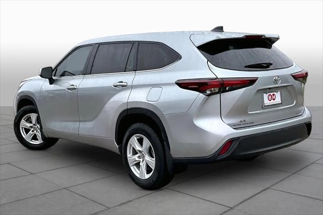2024 Toyota Highlander LE