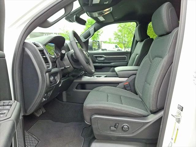 2025 Ram 1500 Lone Star Crew Cab 4x4 5'7" Box