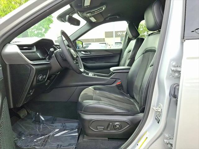 2024 Jeep Grand Cherokee L Altitude 4x4
