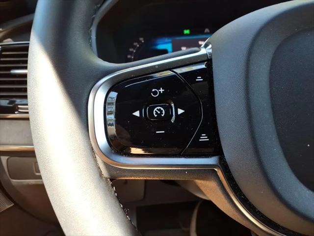2024 Volvo XC90 B6 Ultimate Bright Theme 7-Seater