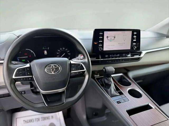2021 Toyota Sienna LE