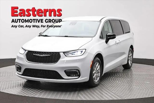 2024 Chrysler Pacifica Touring L for sale in Temple Hills, MD