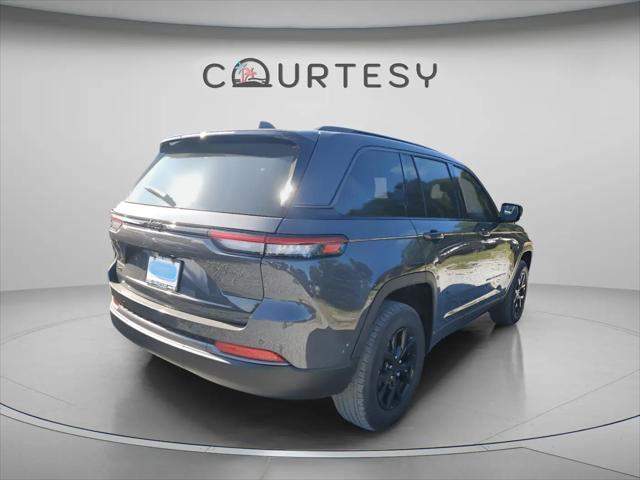 2026 Jeep Grand Cherokee Altitude 4x4