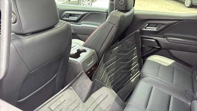 2025 Chevrolet Silverado EV RST