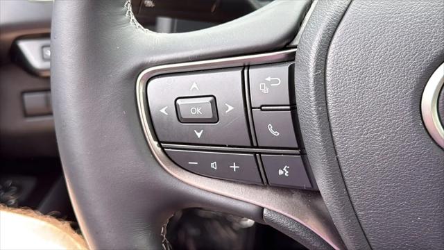 2022 Lexus UX 200 UX 200