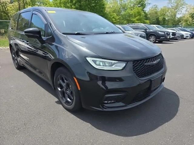 2023 Chrysler Pacifica Hybrid Limited