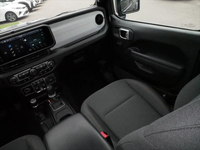 2025 Jeep Wrangler 4-Door Summit 4x4