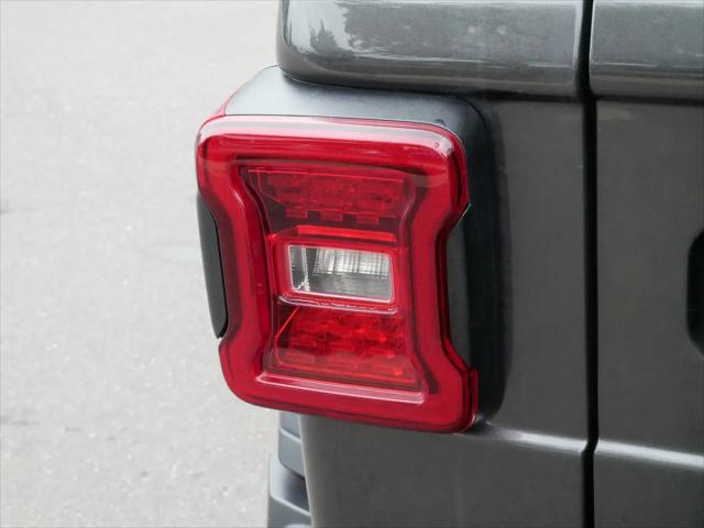 2025 Jeep Wrangler 4-Door Summit 4x4