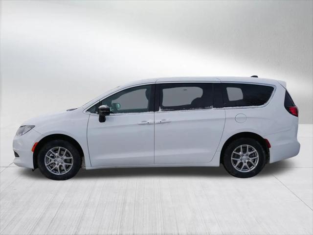 2026 Chrysler Voyager LX