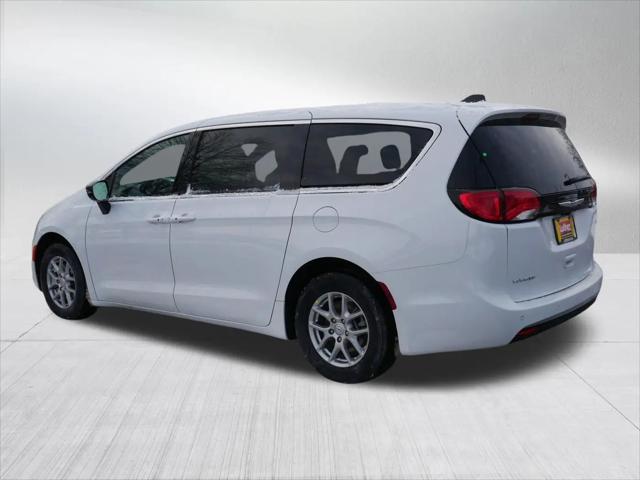 2026 Chrysler Voyager LX